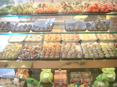 Sweets at a Ristorante.
